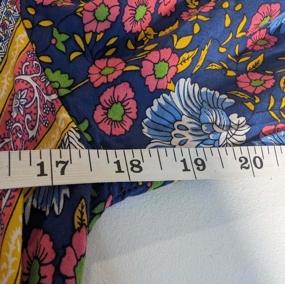 Zesica floral Women's Boho Wrap with Blue and Pink Accents Size S - Picture 5 of 7